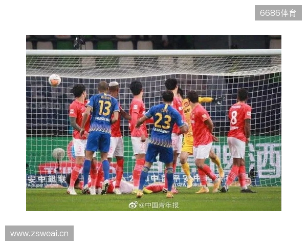 三连冠!上海海港加冕2025赛季中超冠军,摘下队史中超第四星 三连冠!上海海港加冕2025赛季中超冠军,摘下队史中超第四星